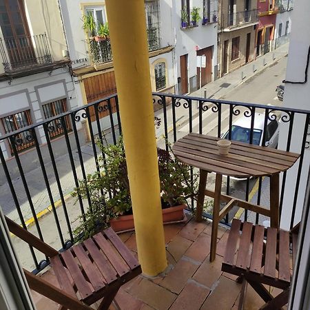 Апартаменты Vive Triana Севилья Экстерьер фото